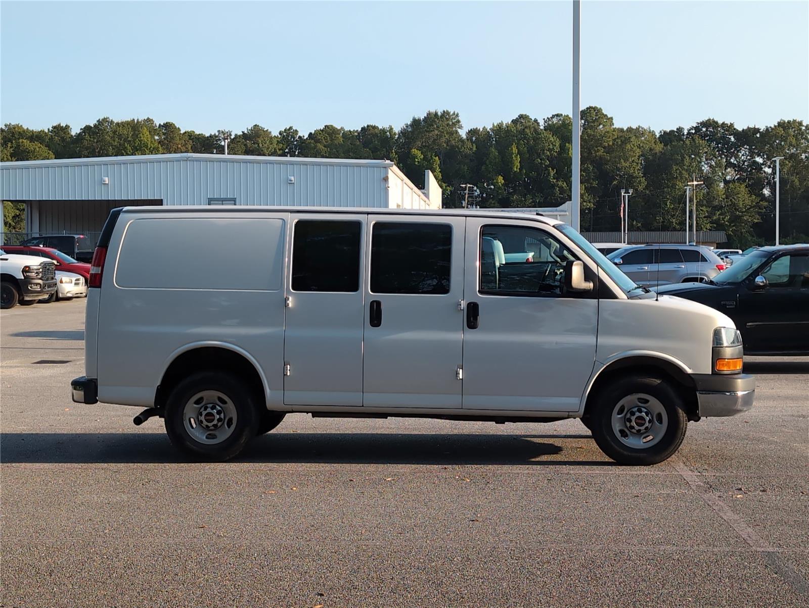 2023 Gmc Savana 2500 Cargo photo 4