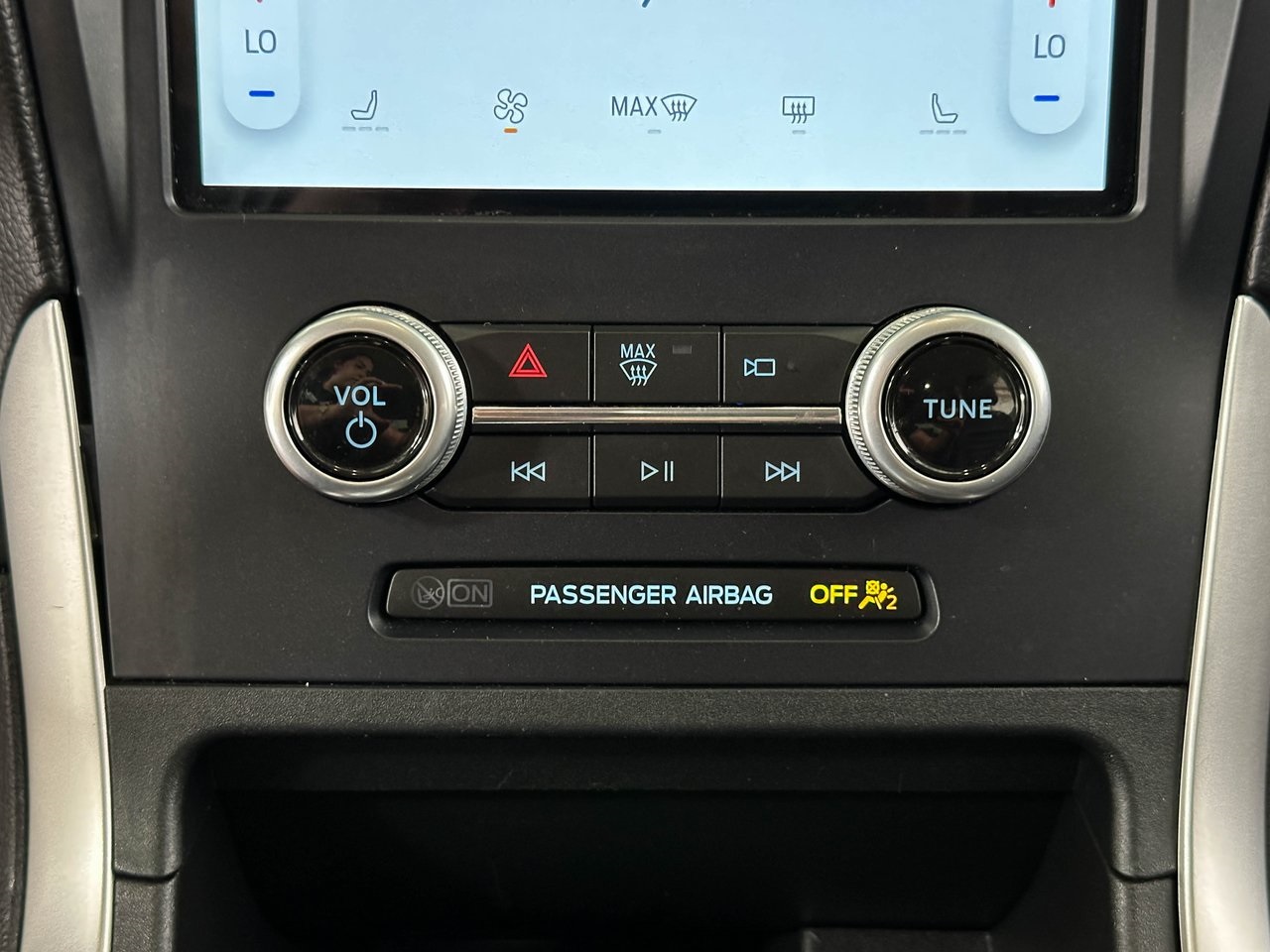 2023 Ford Edge SEL photo 10