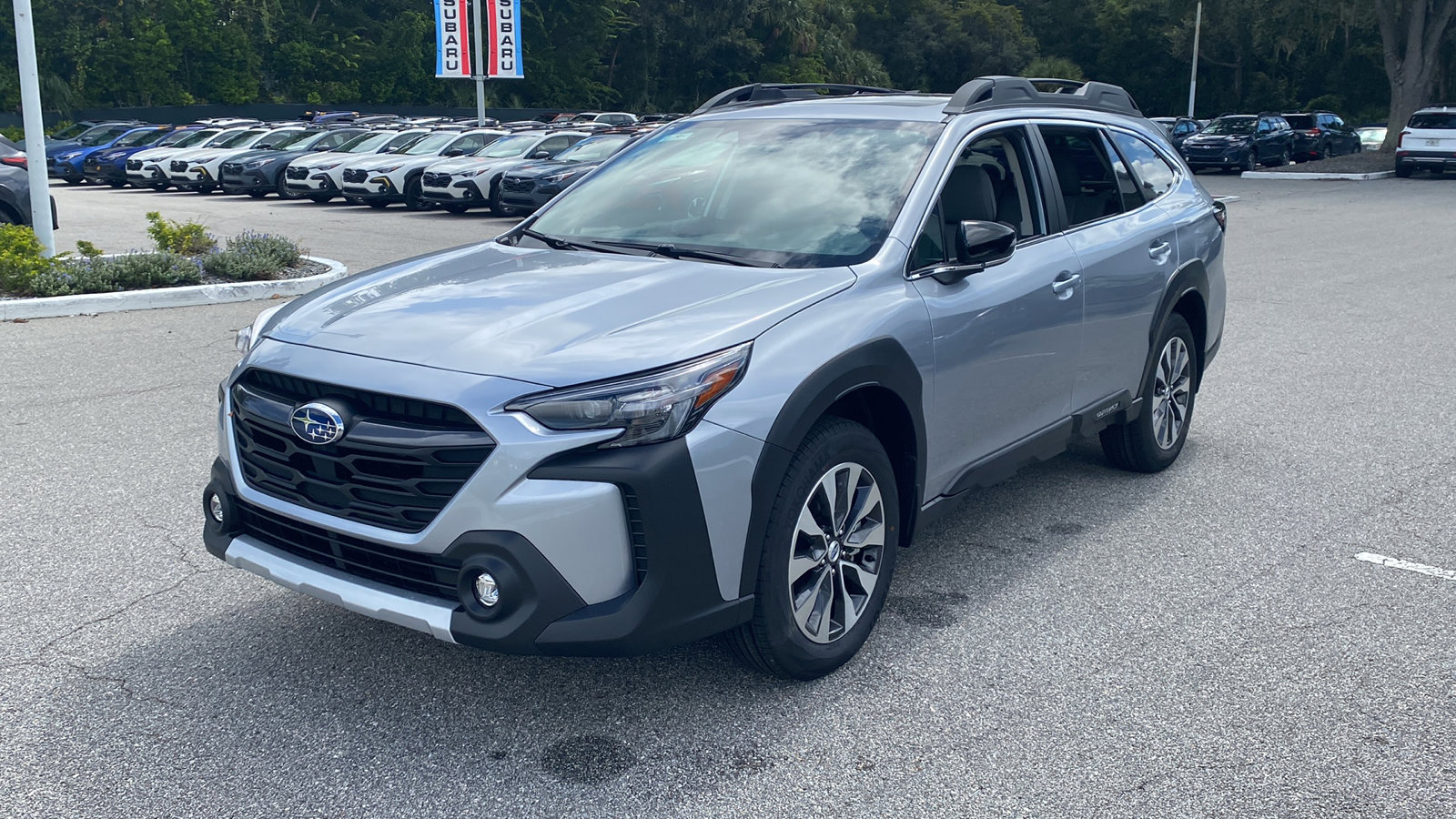 2025 Subaru Outback Limited photo 3