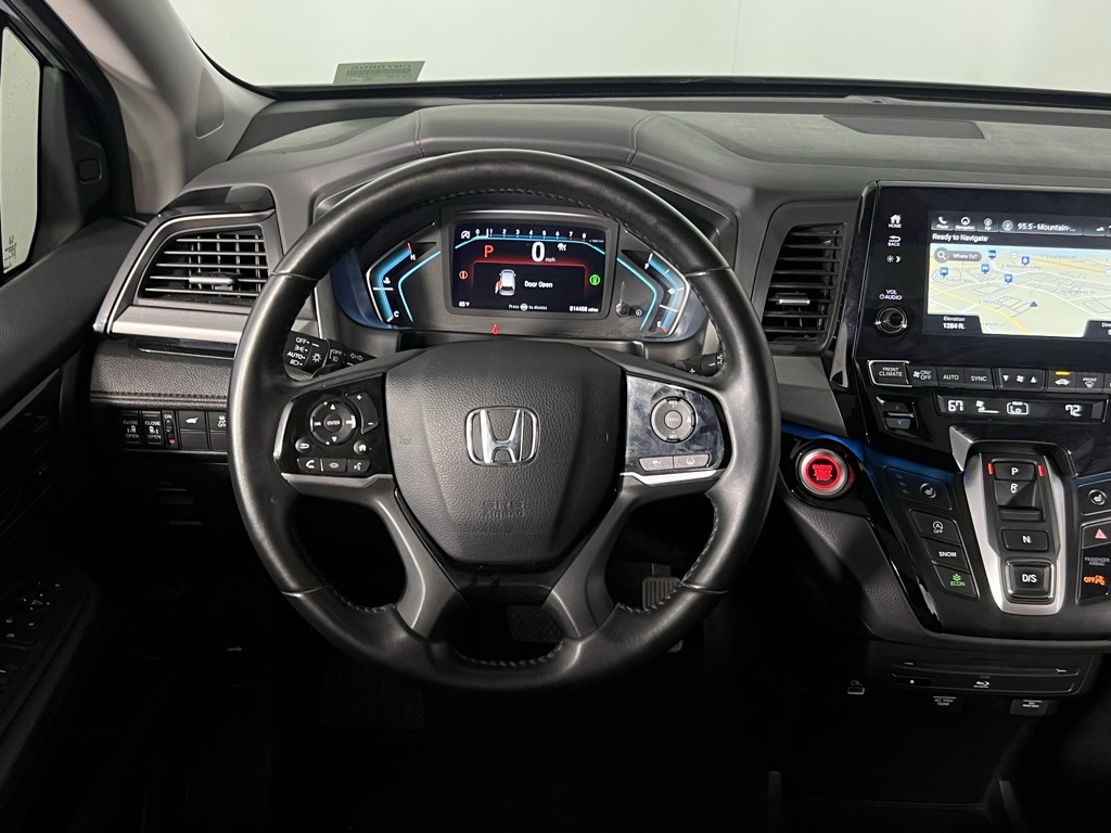 2024 Honda Odyssey Touring photo 9