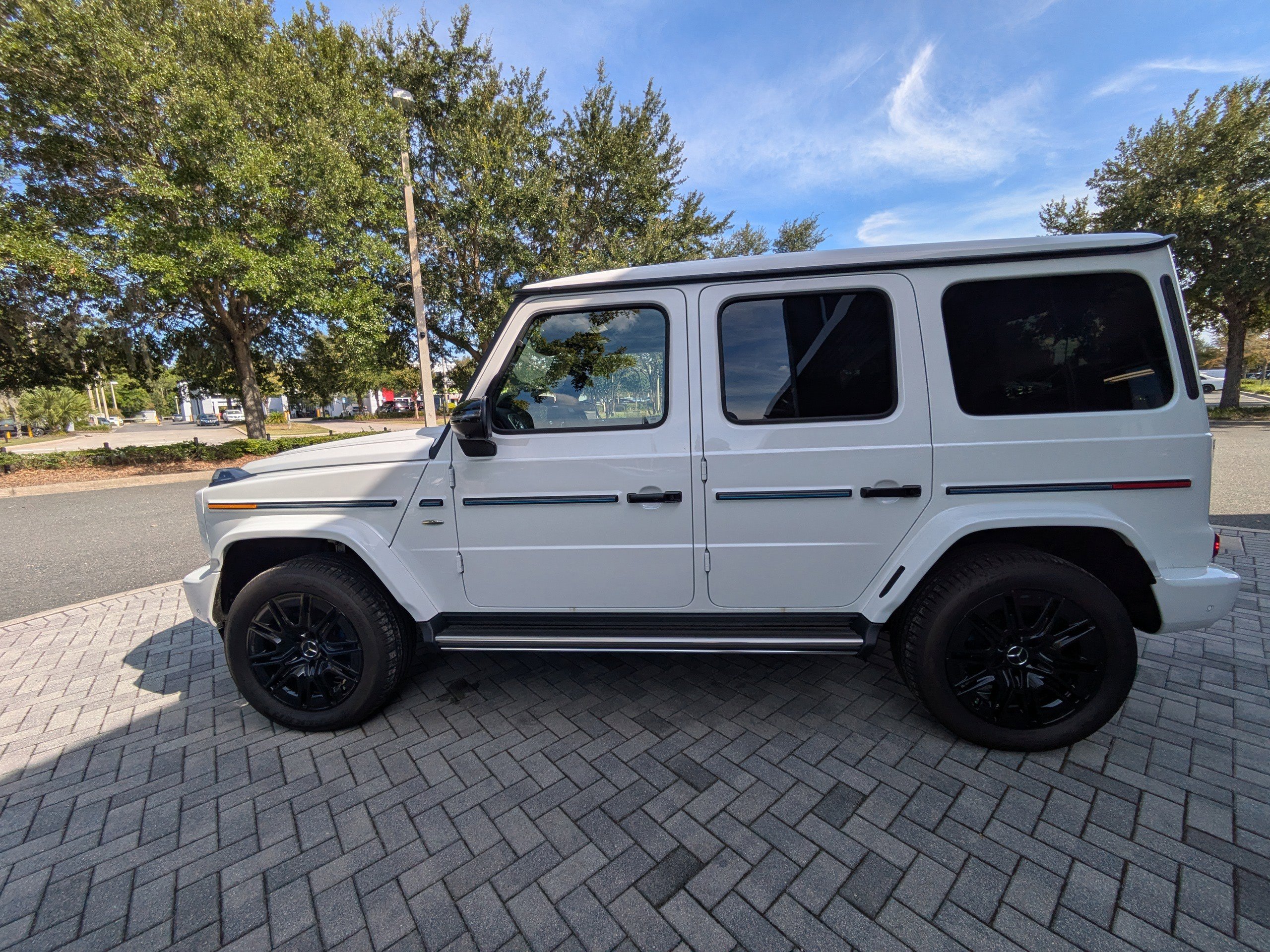 2025 Mercedes Benz G photo 5