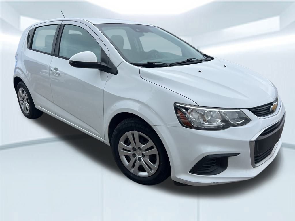 2020 Chevrolet Sonic LT photo 3