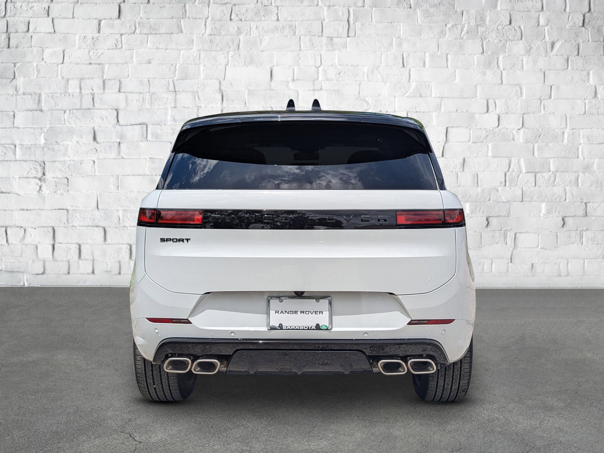 2025 Land Rover Range Rover Sport SE photo 4