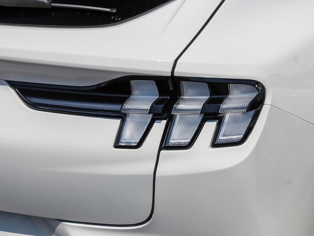 2025 Ford Mustang Mach-E Premium photo 10