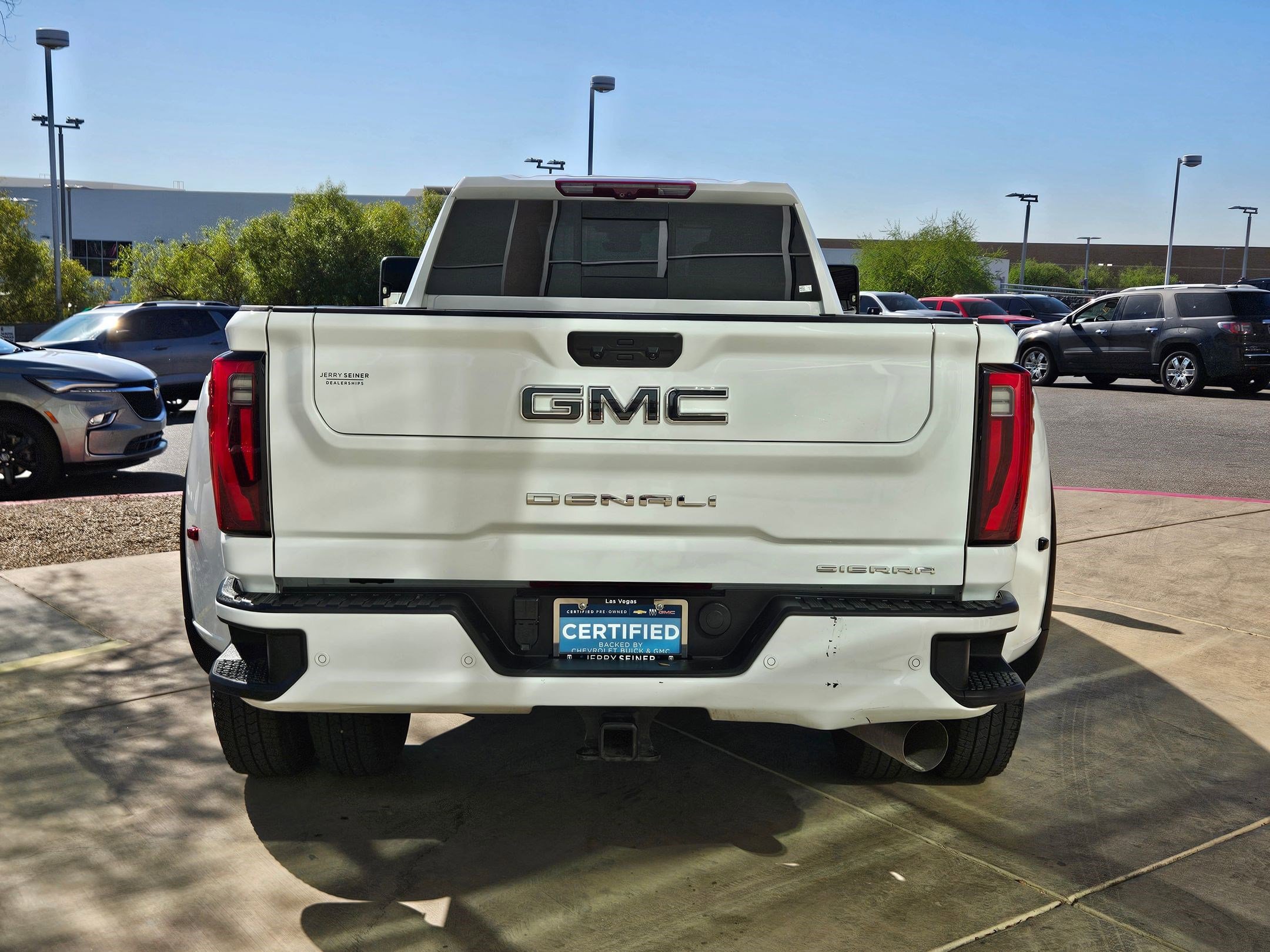 2024 Gmc Sierra 3500 HD Denali Ultimate photo 4