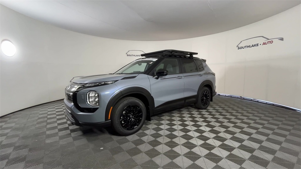 2025 Mitsubishi Outlander S-AWC photo 2