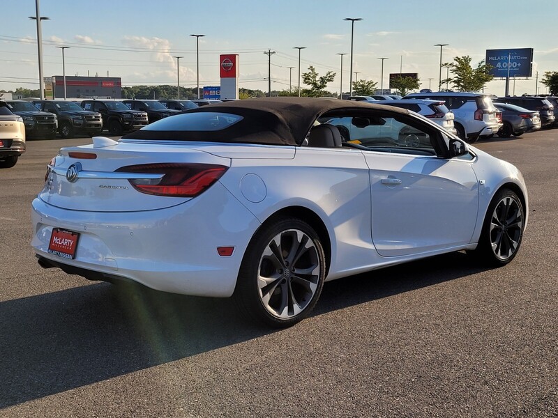 2017 Buick Cascada Premium photo 3