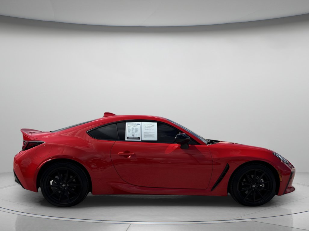 2023 Toyota GR86 Premium photo 2