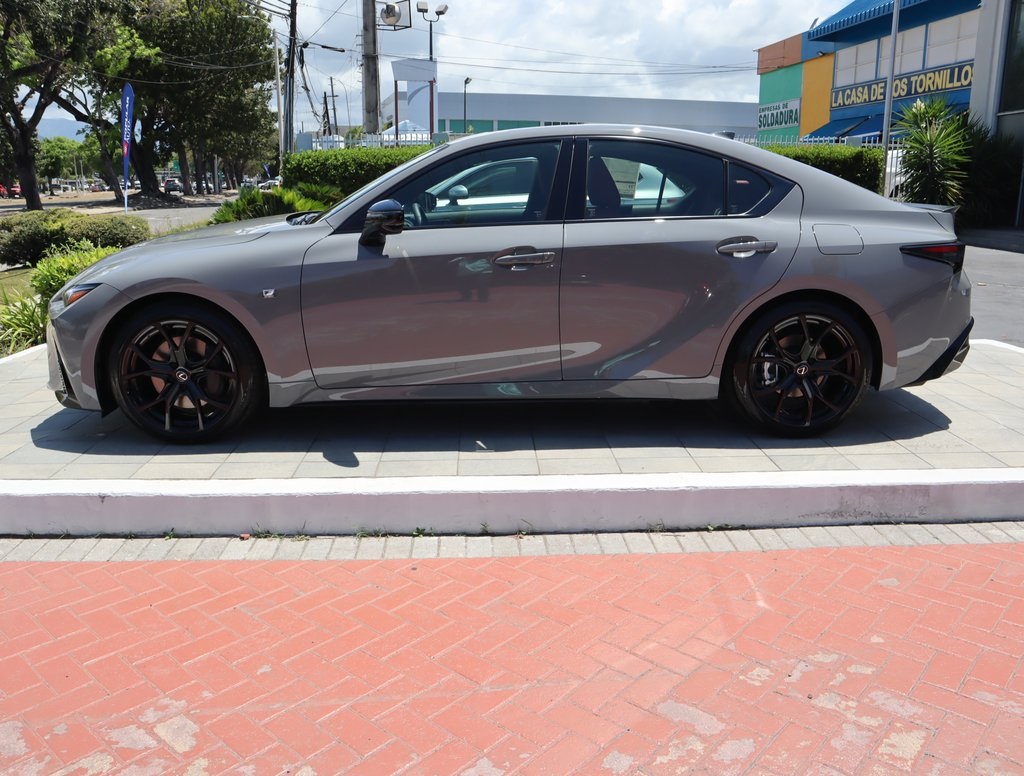 2025 Lexus IS 350 F SPORT photo 8