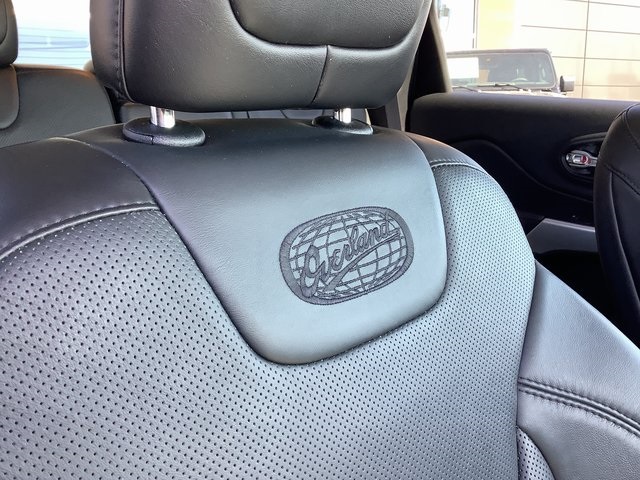 2016 Jeep Cherokee Overland photo 36