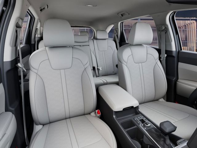 2025 Kia Sorento S photo 14