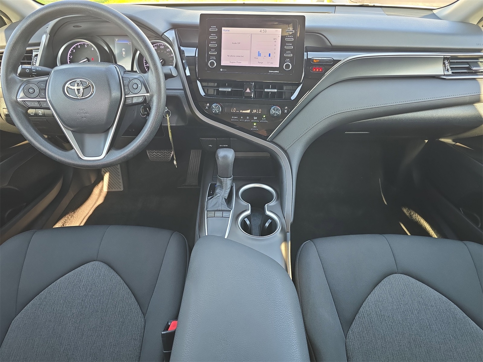2023 Toyota Camry LE photo 10