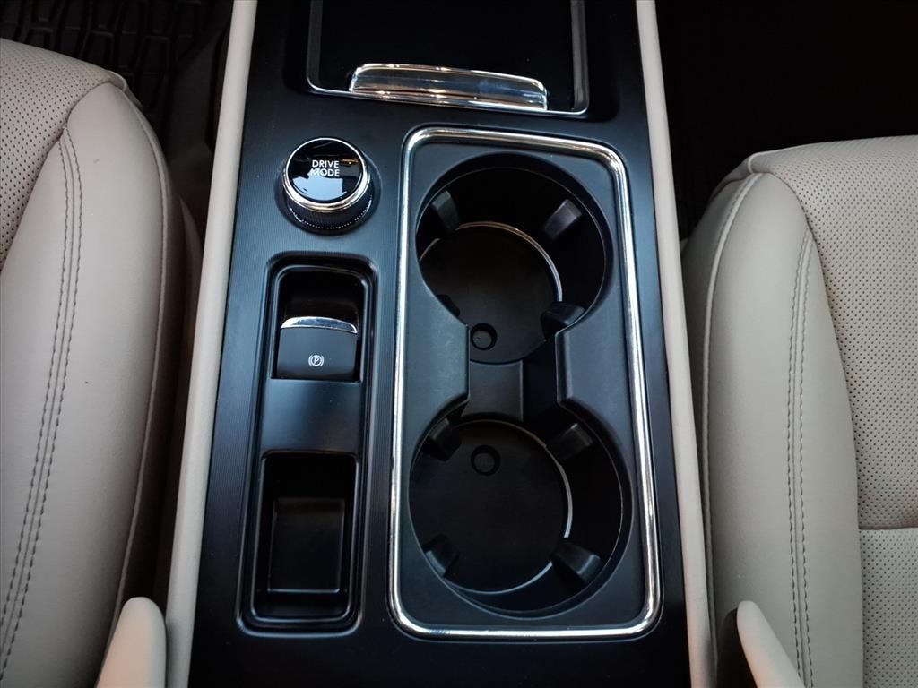 2023 LINCOLN CORSAIR - Image 12