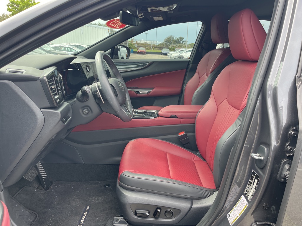 2025 Lexus NX Premium photo 9