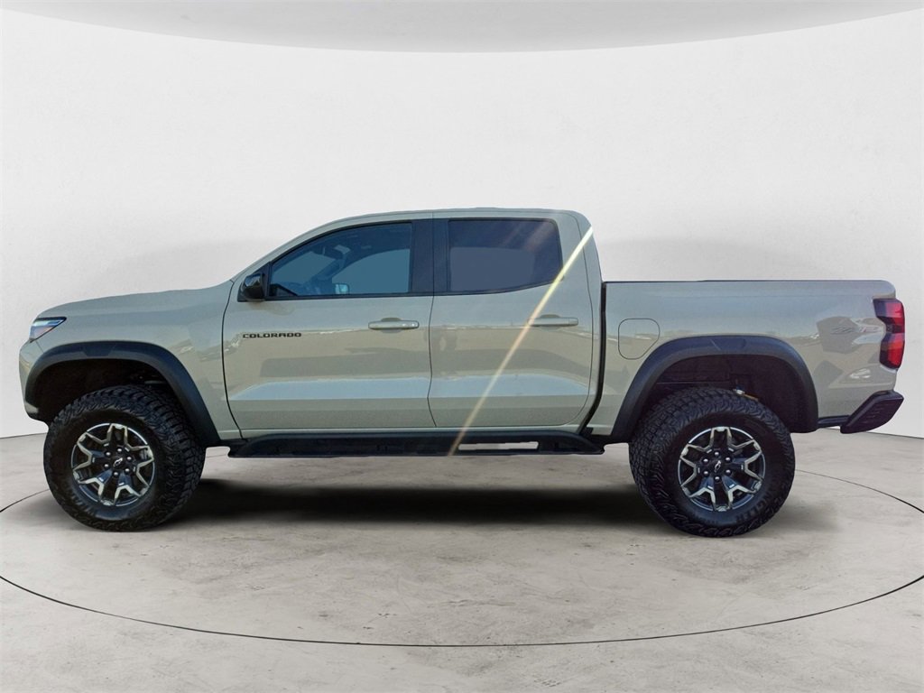 2023 Chevrolet Colorado ZR2 photo 2