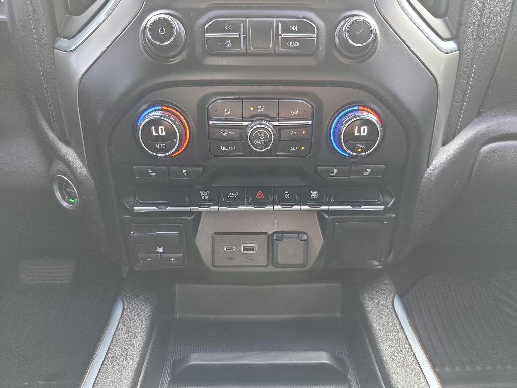 2020 Chevrolet Silverado 3500HD LT photo 20