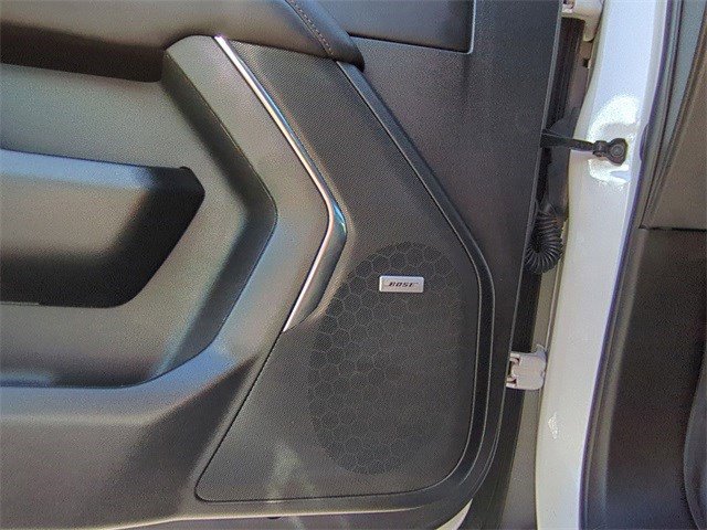 2023 Chevrolet Suburban High Country photo 12