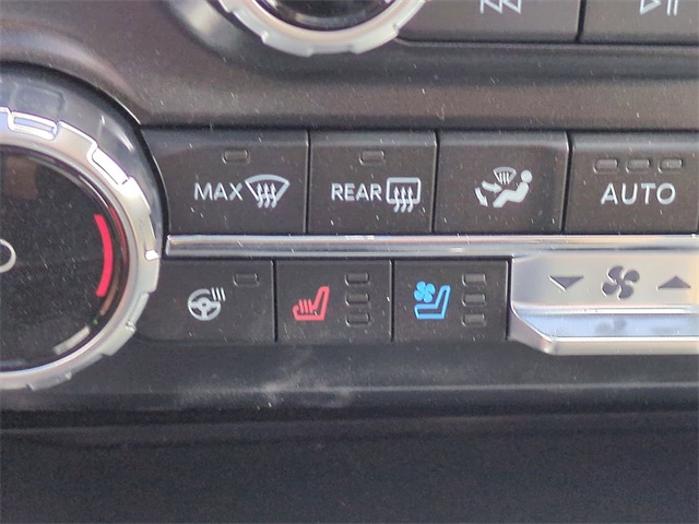 2025 Ford F-350 Lariat photo 22