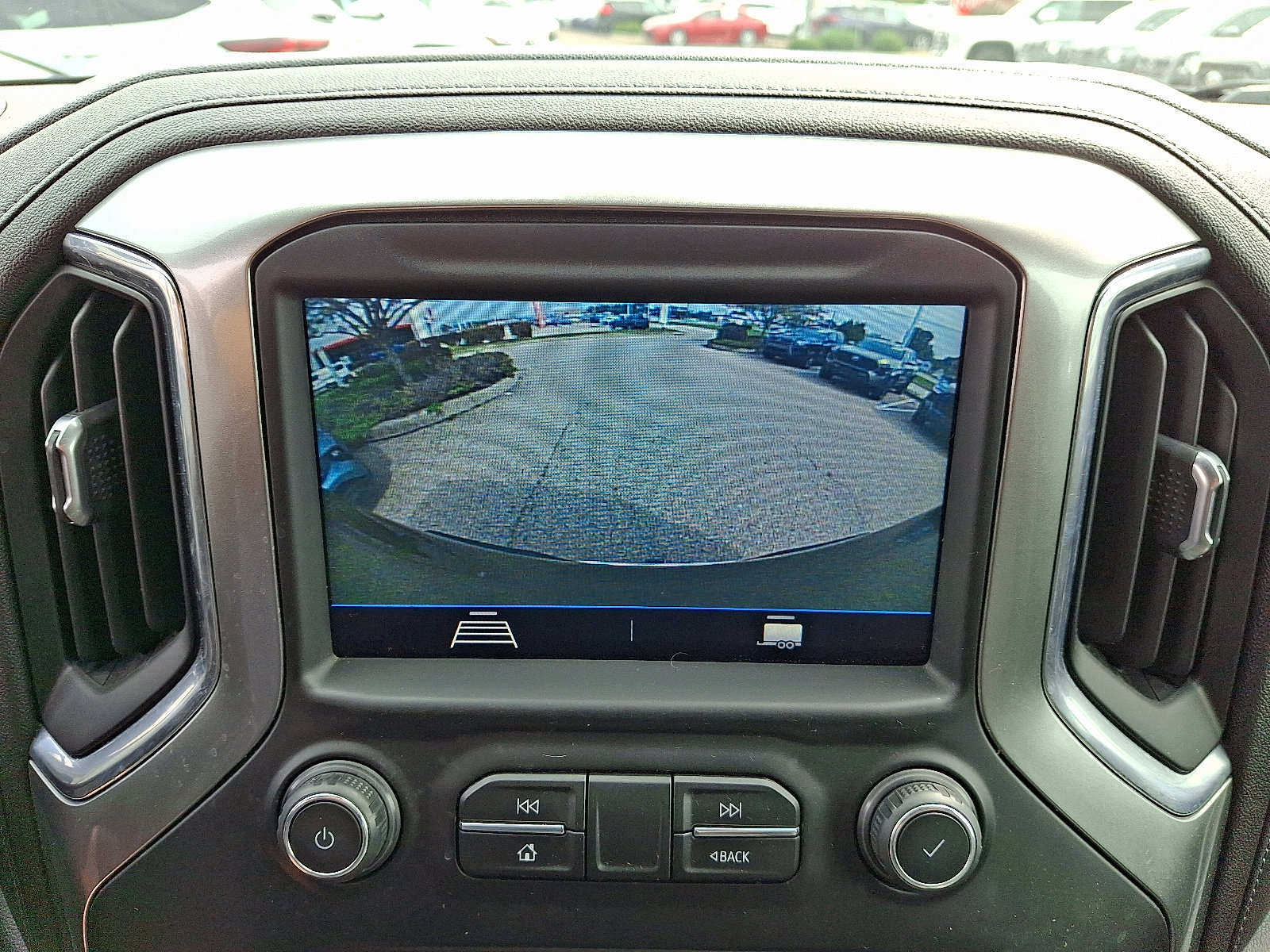 2021 Chevrolet Silverado 1500 LT photo 16
