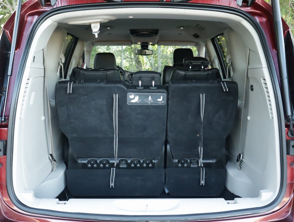 2017 Chrysler Pacifica Touring L photo 28