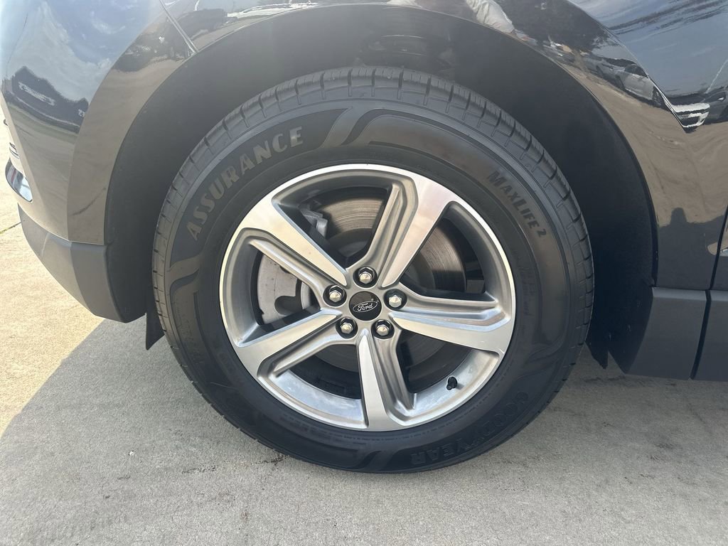 2023 Ford Edge SEL photo 31