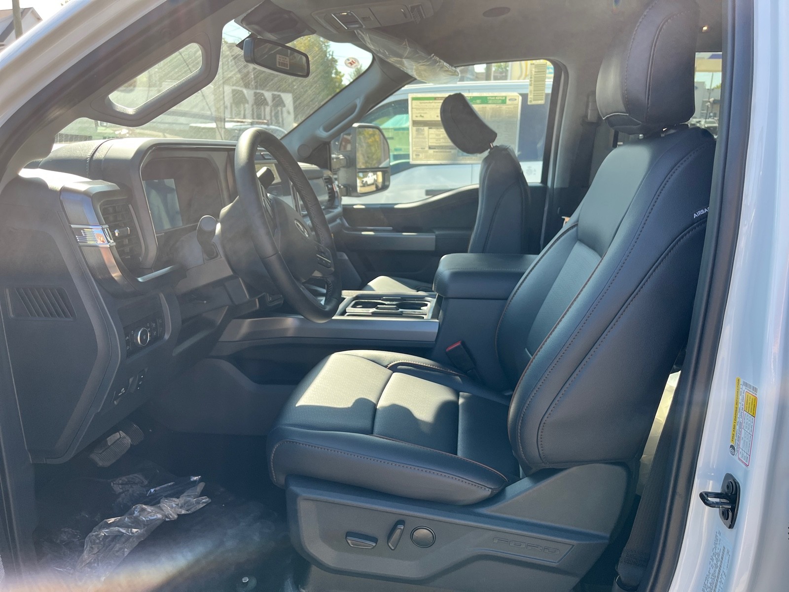 2026 Ford F-250 Lariat photo 9