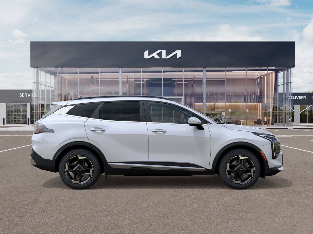 2026 Kia Sportage EX photo 6