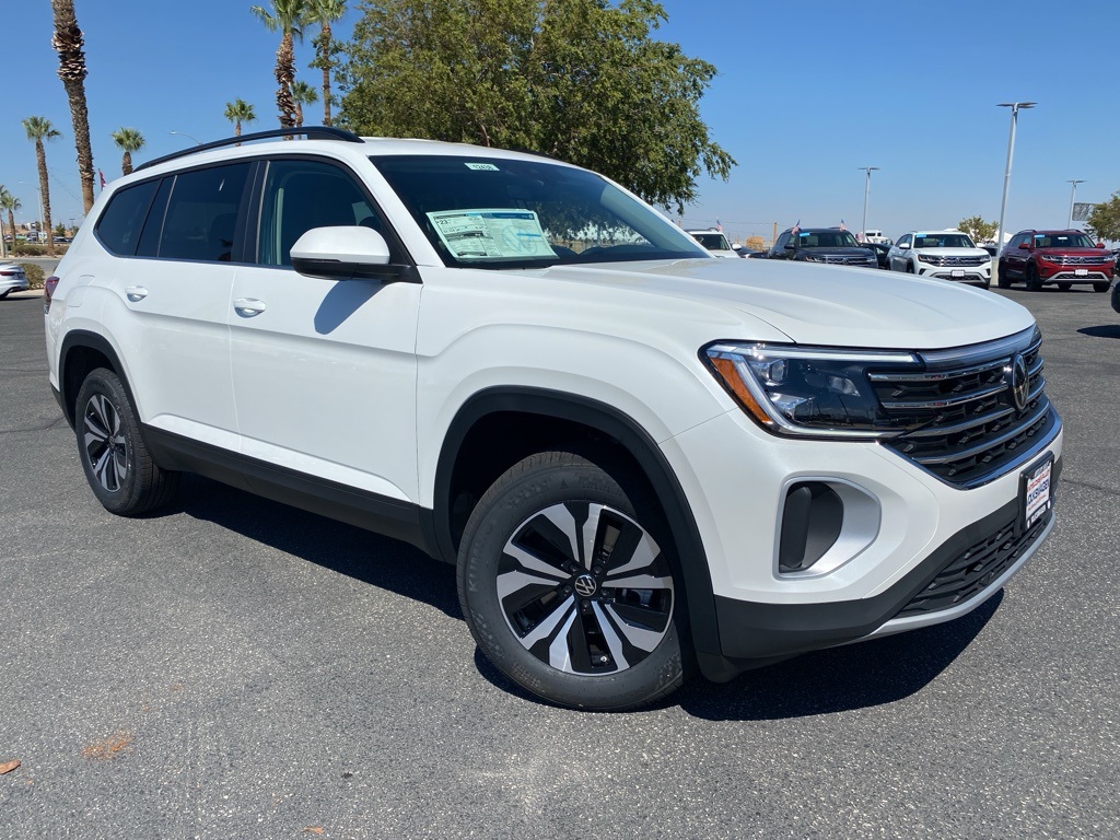 2026 Volkswagen Atlas SE's photo