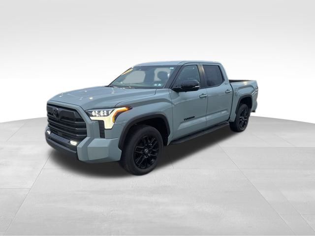 2025 Toyota Tundra Limited's photo