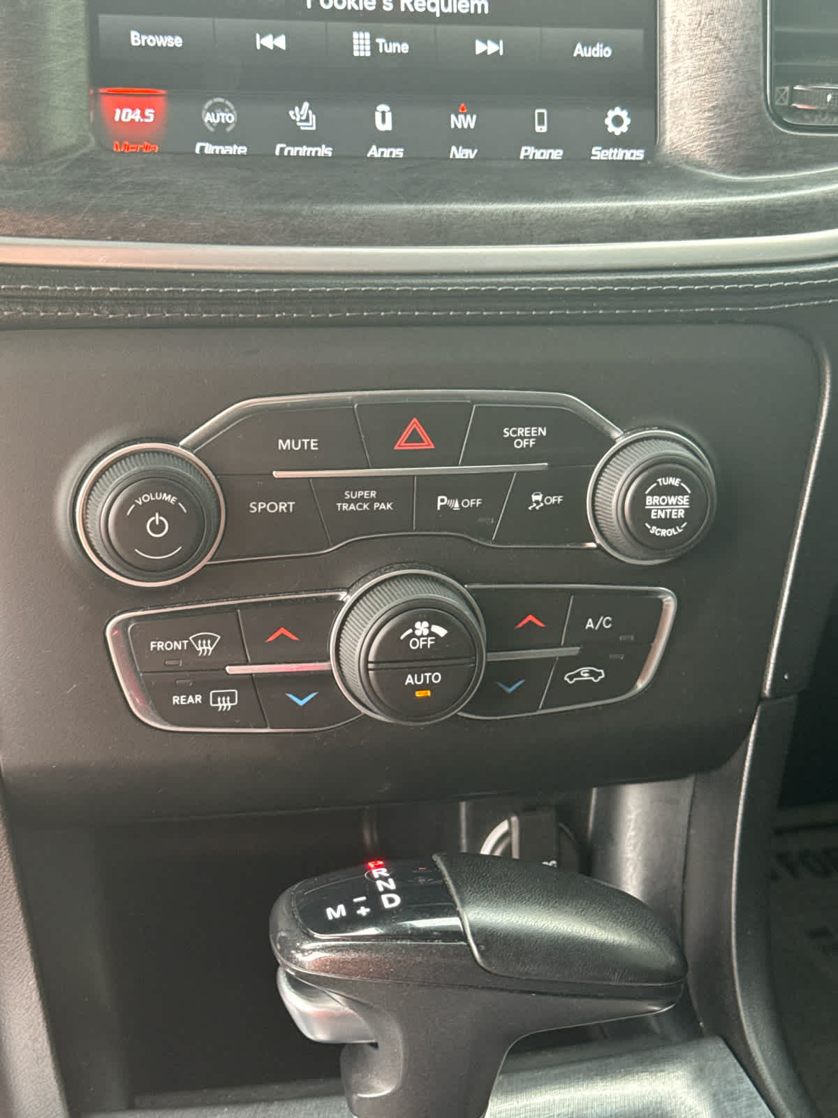 2021 Dodge Charger R/T photo 21