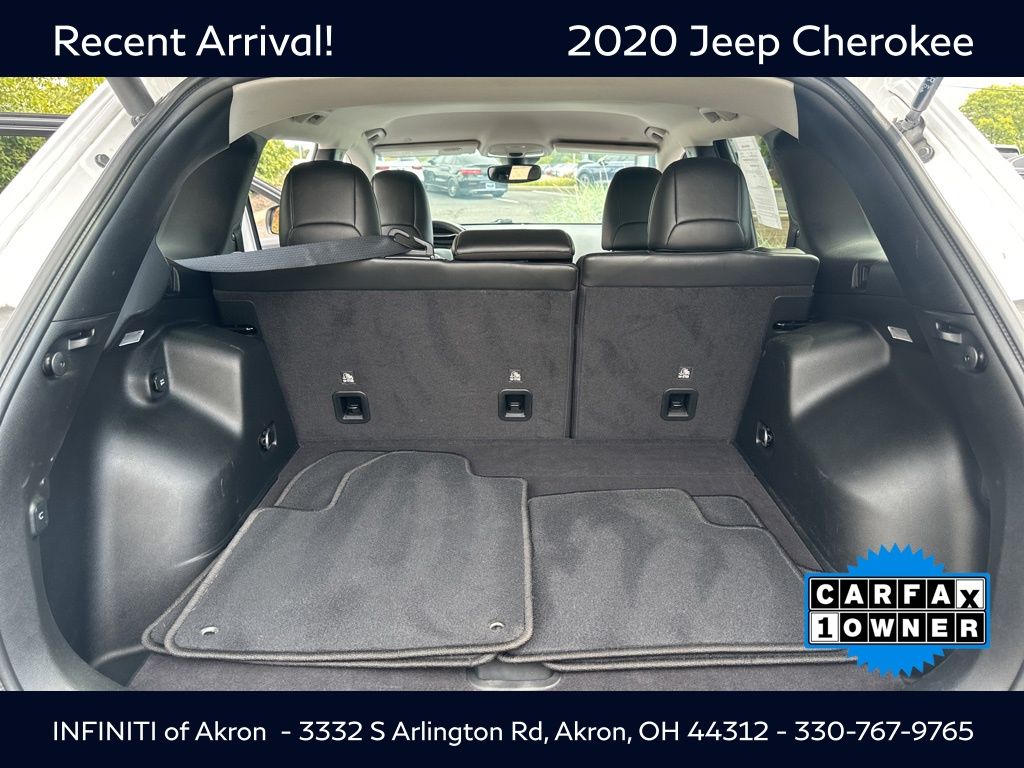 2020 Jeep Cherokee Latitude photo 30
