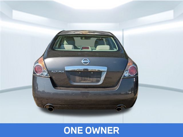 2010 Nissan Altima 2.5 photo 4