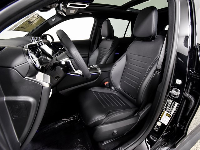 2026 Mercedes Benz GLC 300 photo 10