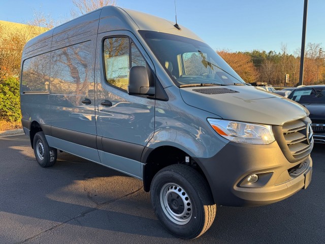 New 2025 Mercedes-Benz Sprinter Cargo Van Cargo 144 WB Van