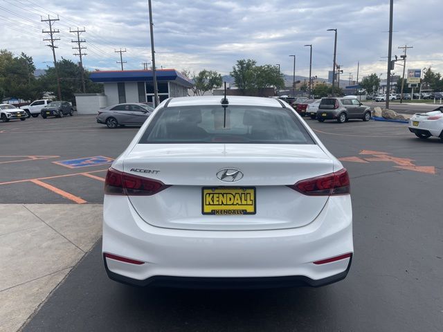 2022 Hyundai Accent SEL photo 3