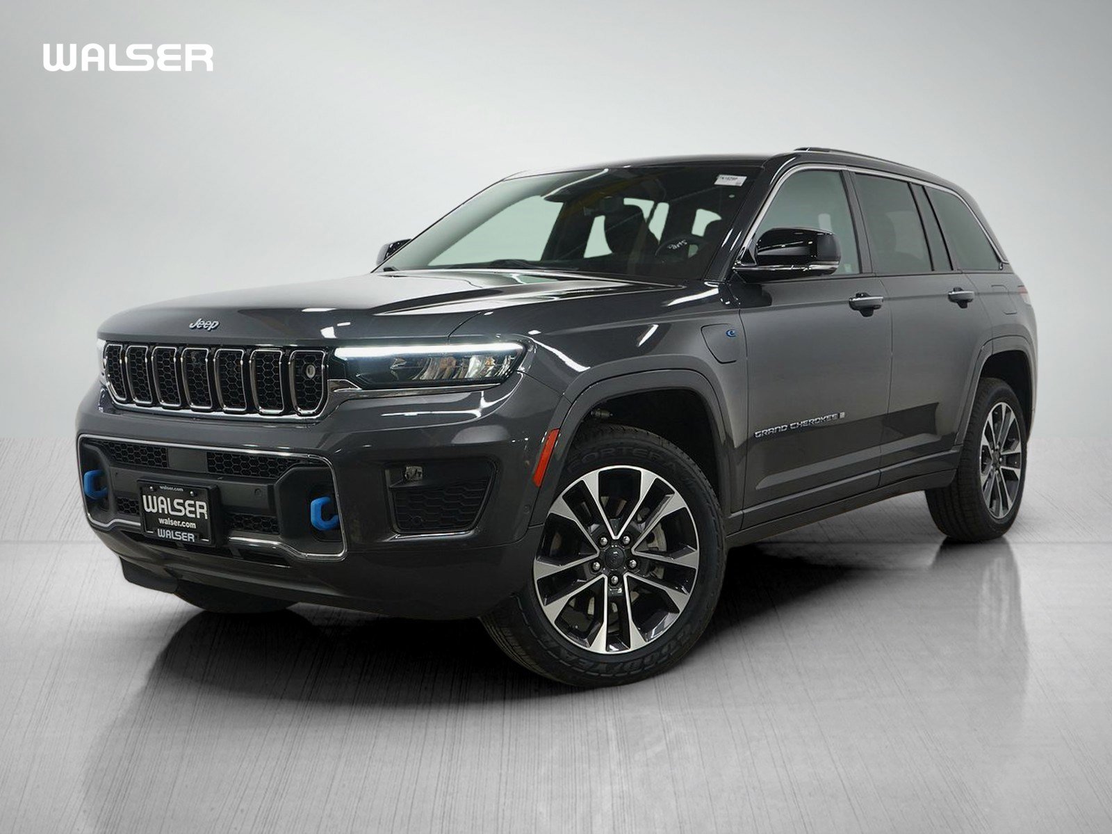 2022 Jeep Grand Cherokee Overland 4xe's photo