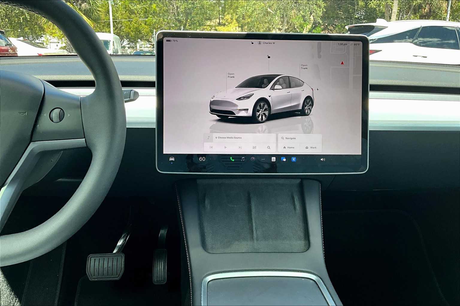 2024 Tesla Model Y Long Range photo 6