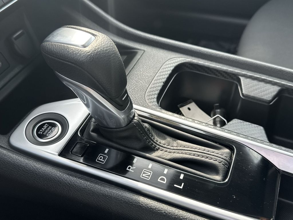 2024 Nissan Sentra SV photo 21