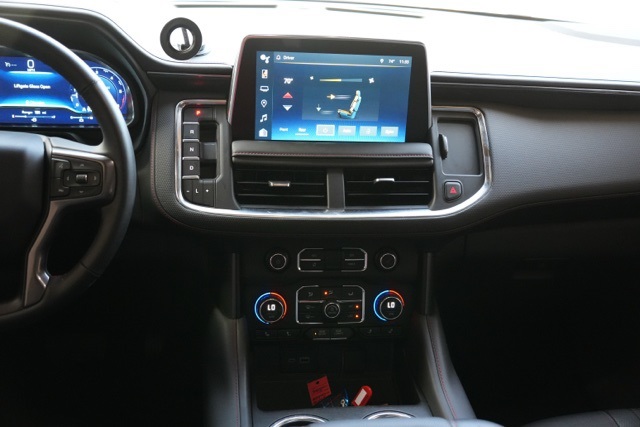 2023 Chevrolet Suburban RST photo 15