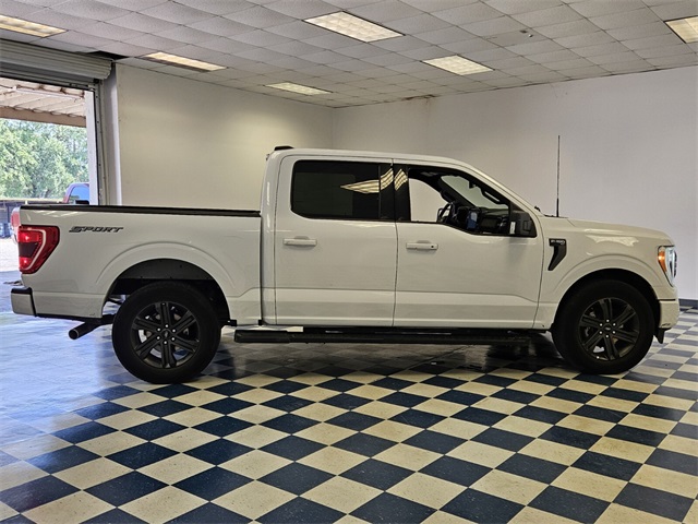 2023 Ford F-150 XLT photo 11