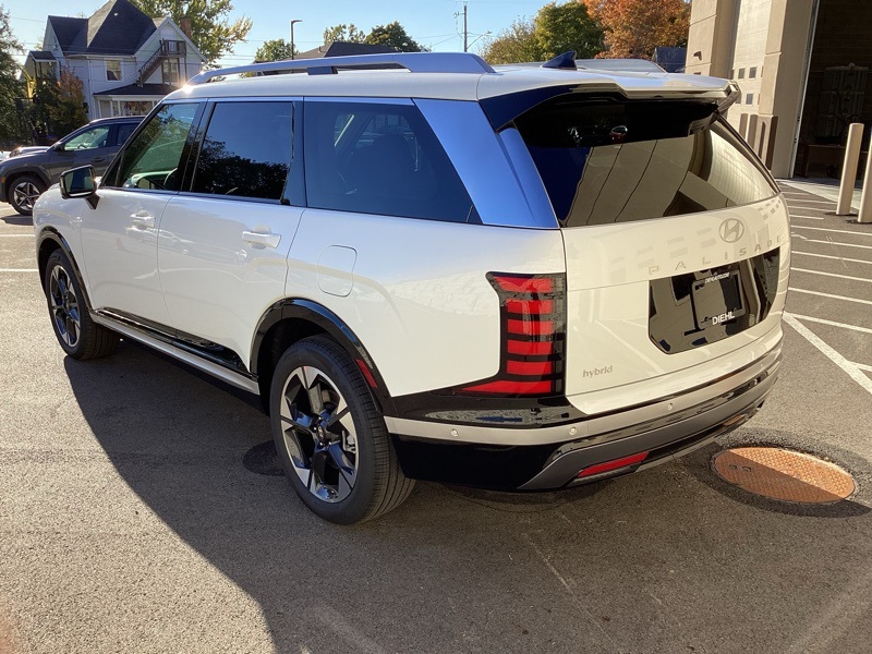 2026 Hyundai Palisade Limited photo 4