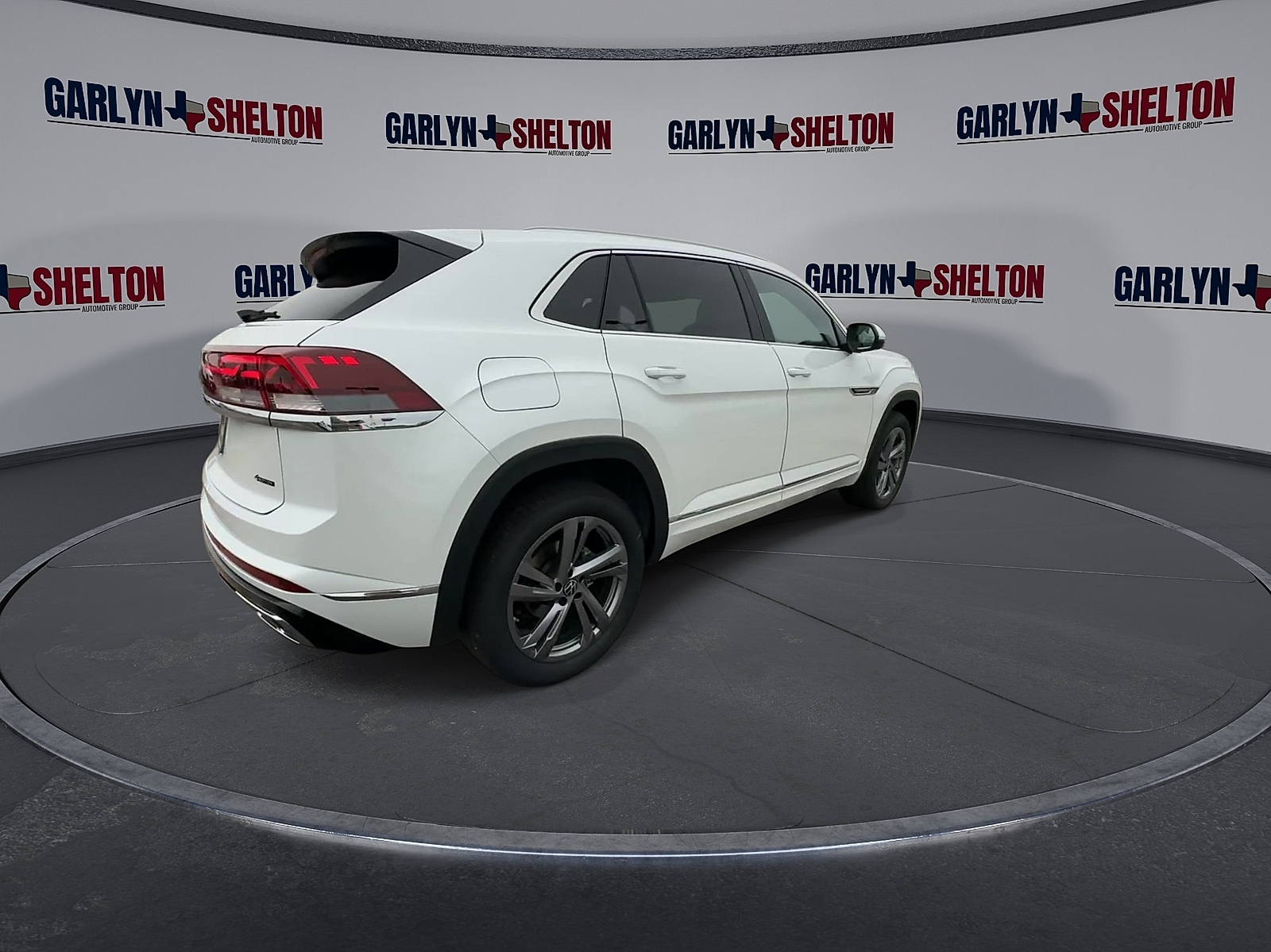 New 2024 Opal White Pearl Effect Volkswagen 2.0T SEL R-Line image 8