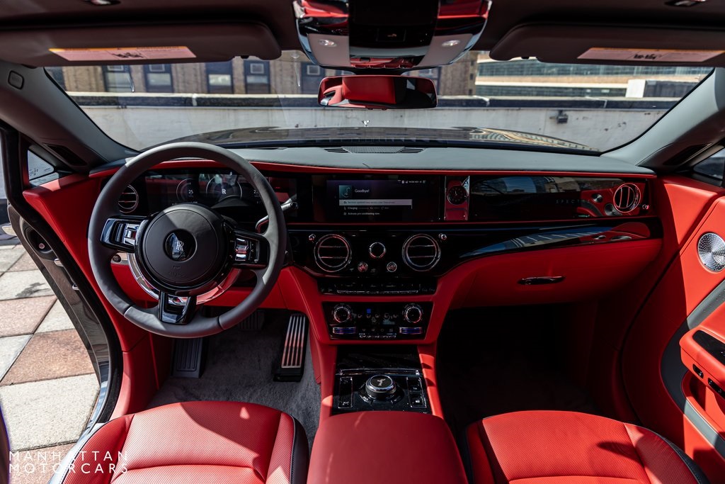 2024 Rolls Royce Spectre photo 4