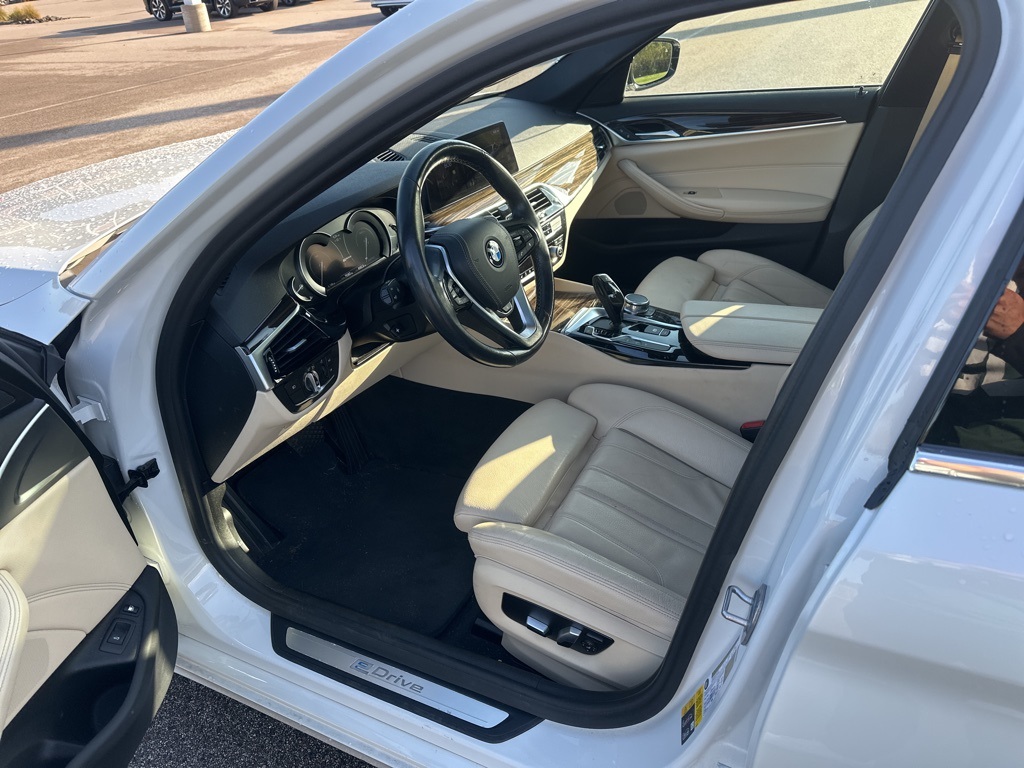 2018 Bmw 530e xDrive Sedan photo 2