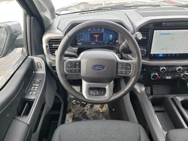2025 Ford F-150 XLT photo 3