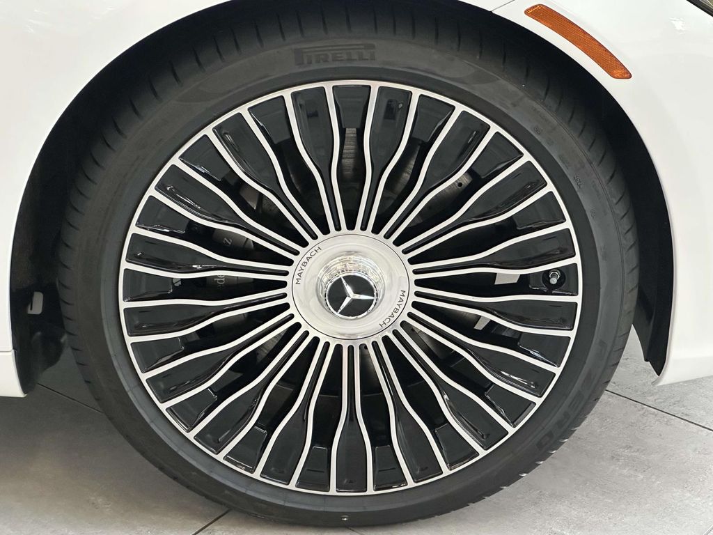 2025 Mercedes Benz S Maybach 680 photo 2