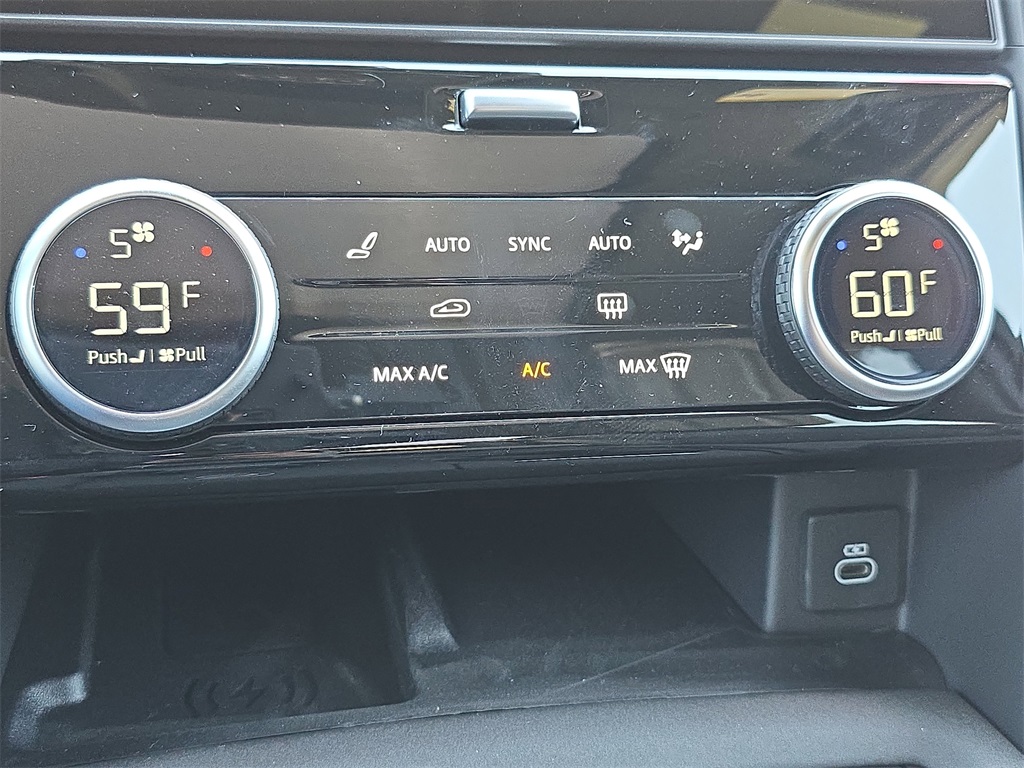 2025 Land Rover Discovery Metropolitan Edition photo 20