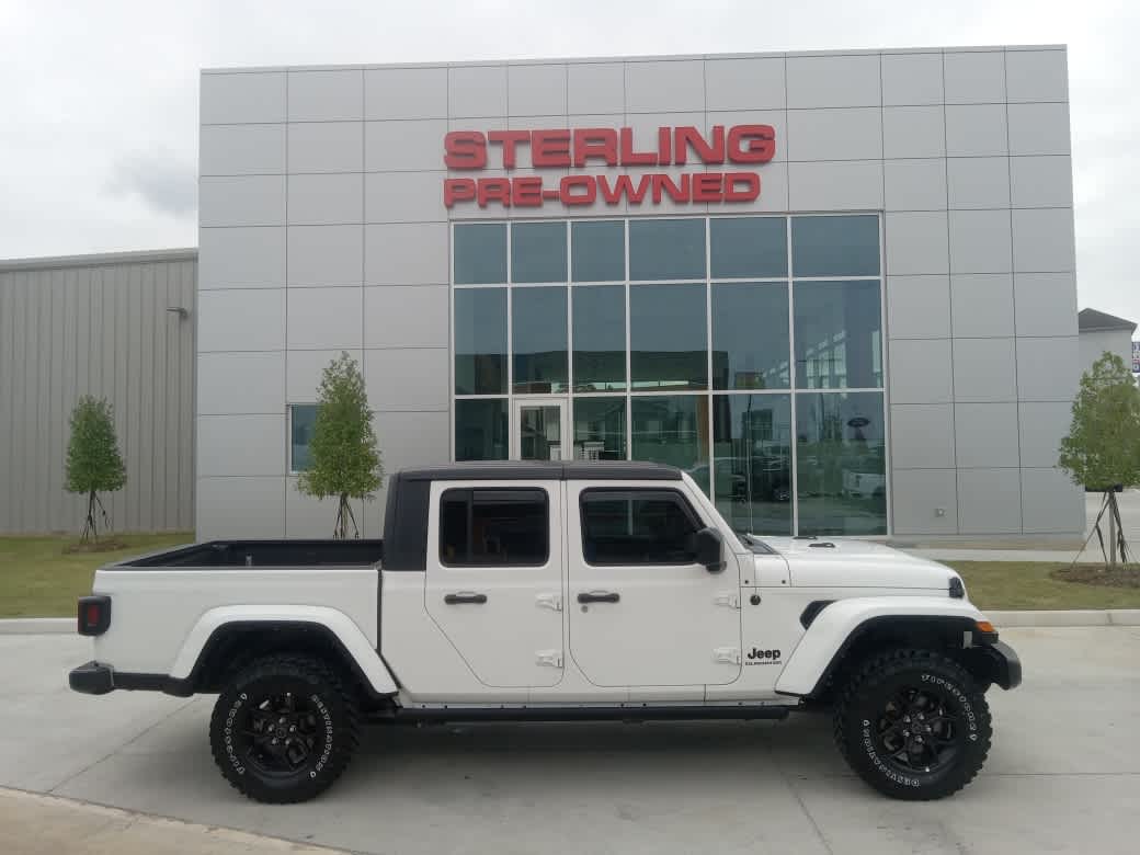 2021 Jeep Gladiator Sport S's photo