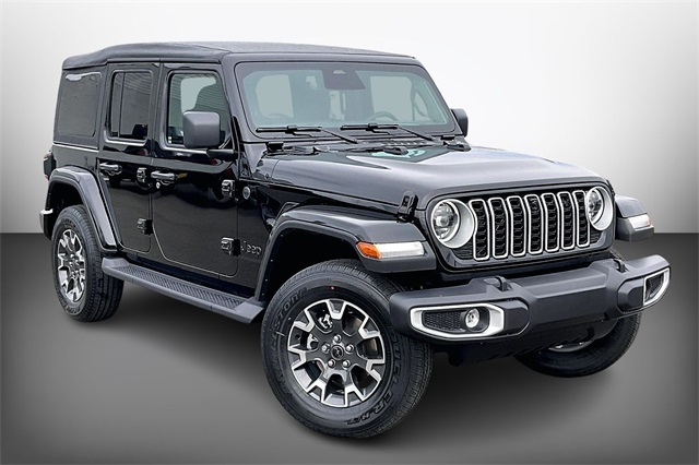 2026 Jeep Wrangler 4-Door Sahara's photo
