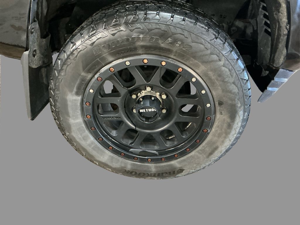 2018 Toyota Tacoma SR photo 14